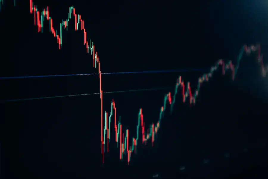 Key Differences Between Late-Stage Venture Investments and Public Equities